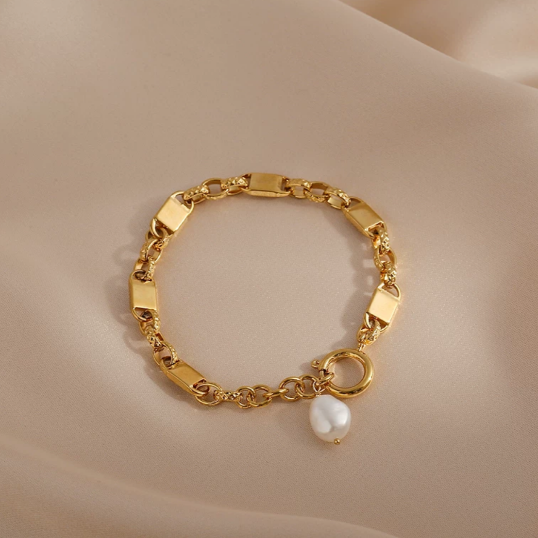 Elegant Natural Pearl Accented Bracelet ｜ 17cm/6.7‘